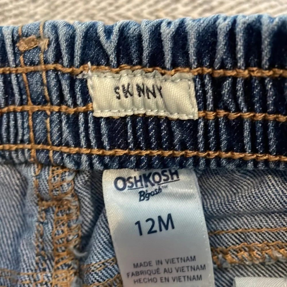 Oshkosh skinny jeans size 12 mths
